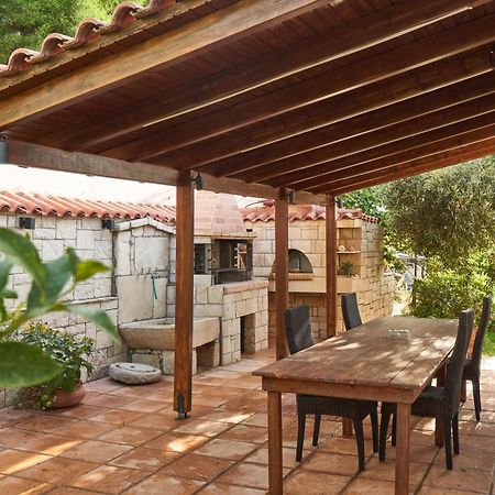 Villa Irini Patsidhes Exterior photo